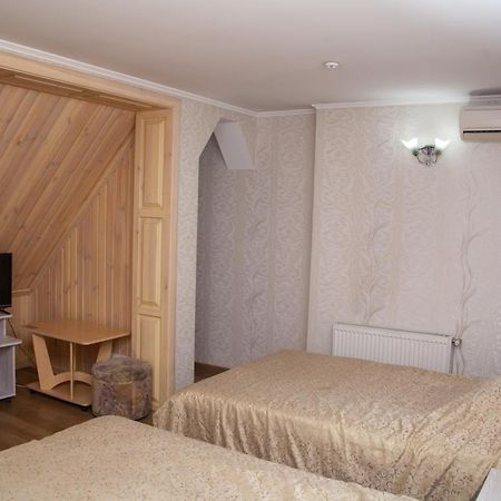 Piligrim 2 Hotell Mykolajiv Eksteriør bilde